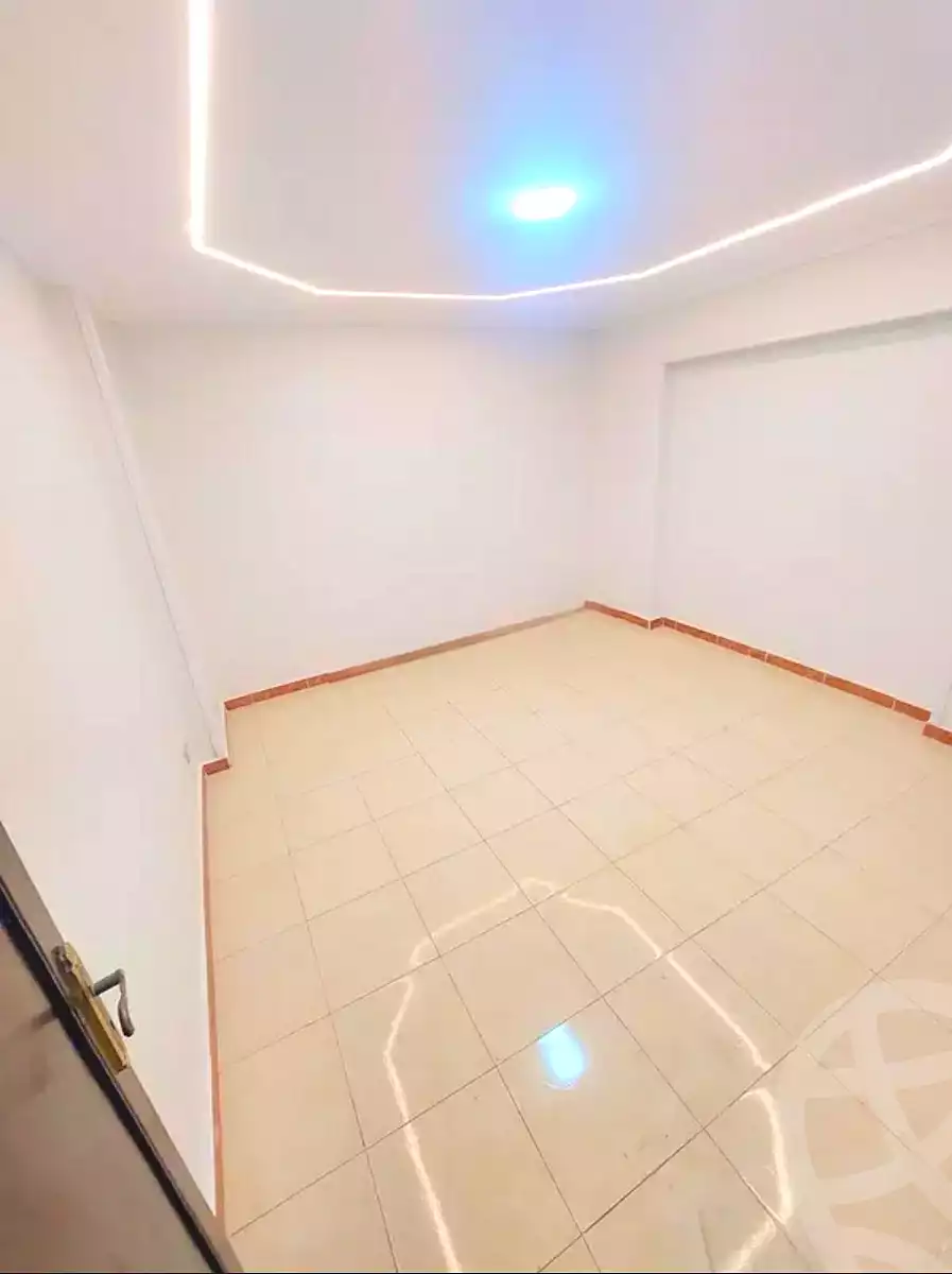https://aqarmap.com.eg/ar/listing/6836564-for-sale-alexandria-sydy-bshr-sydy-bshr-bhry-street-16