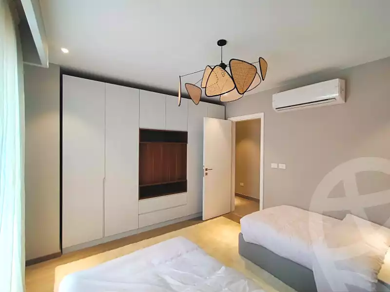 https://aqarmap.com.eg/en/listing/6836940-for-sale-cairo-el-sheikh-zayed-city-compounds-kmbwnd-fyldj-wyst-dr-llttwyr