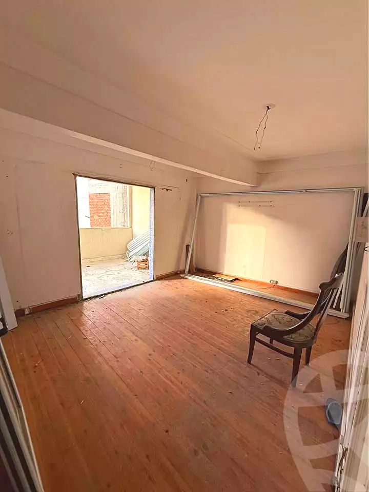 https://aqarmap.com.eg/ar/listing/6837831-for-sale-alexandria-sydy-bshr-sydy-bshr-bhry-khalil-hamada-st