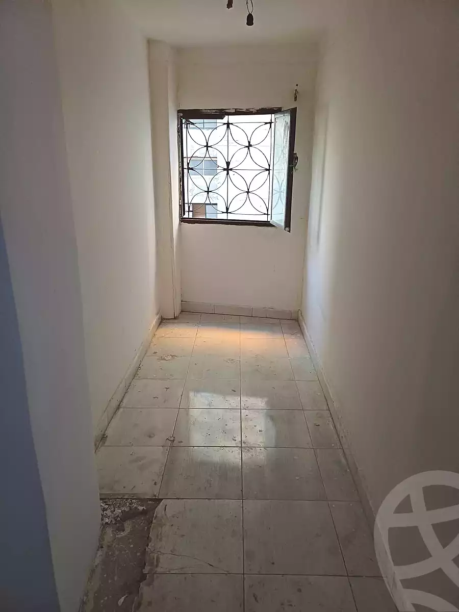 https://aqarmap.com.eg/ar/listing/6837836-for-sale-alexandria-sydy-bshr-sydy-bshr-bhry-shr-khld-bn-lwlyd