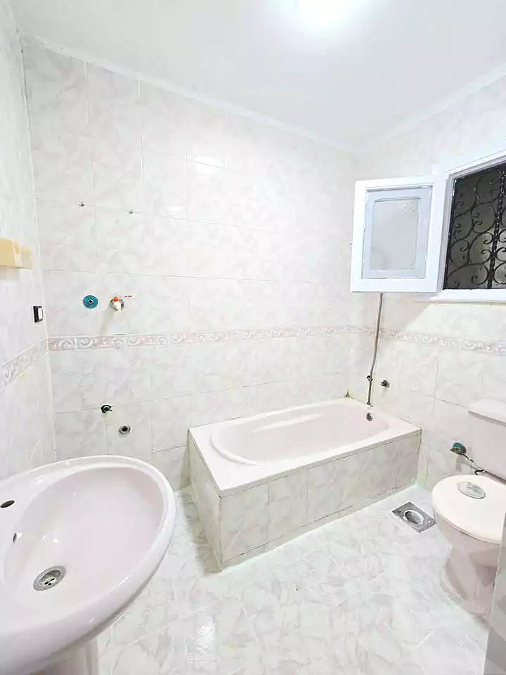 https://aqarmap.com.eg/ar/listing/6838259-for-sale-alexandria-al-agamy-shataa-el-nakheel
