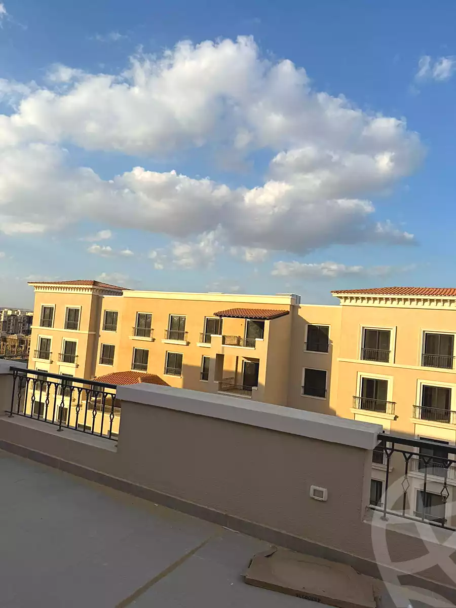 https://aqarmap.com.eg/ar/listing/6838831-for-sale-cairo-el-sheikh-zayed-city-compounds-kmbwnd-fyldj-wyst-dr-llttwyr