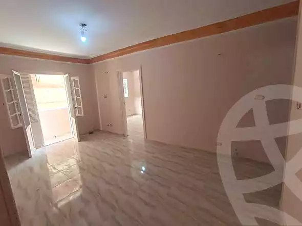 https://aqarmap.com.eg/en/listing/6839785-for-rent-alexandria-al-agamy-bw-ywsf-el-forn-st