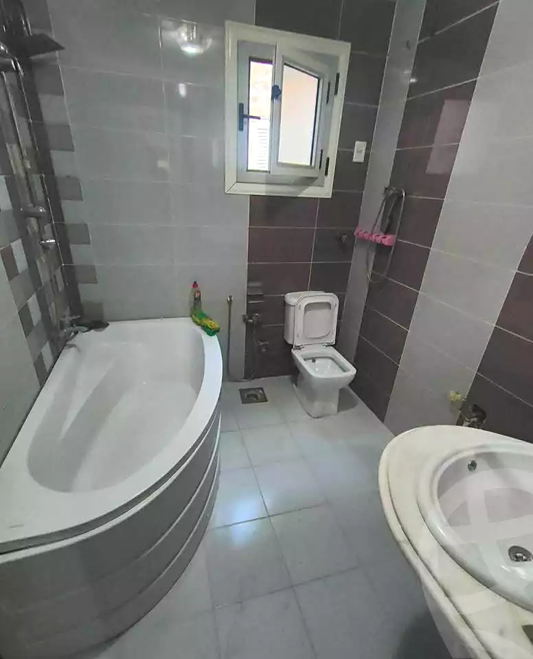 https://aqarmap.com.eg/en/listing/6839940-for-sale-alexandria-sydy-bshr-sydy-bshr-bhry