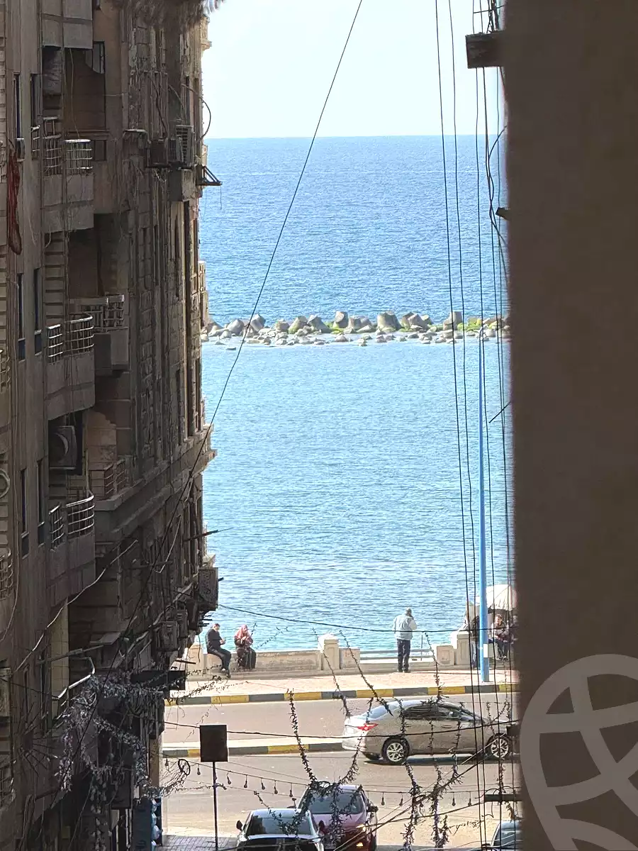 https://aqarmap.com.eg/ar/listing/6839959-for-sale-alexandria-sydy-bshr-sydy-bshr-bhry-street-15