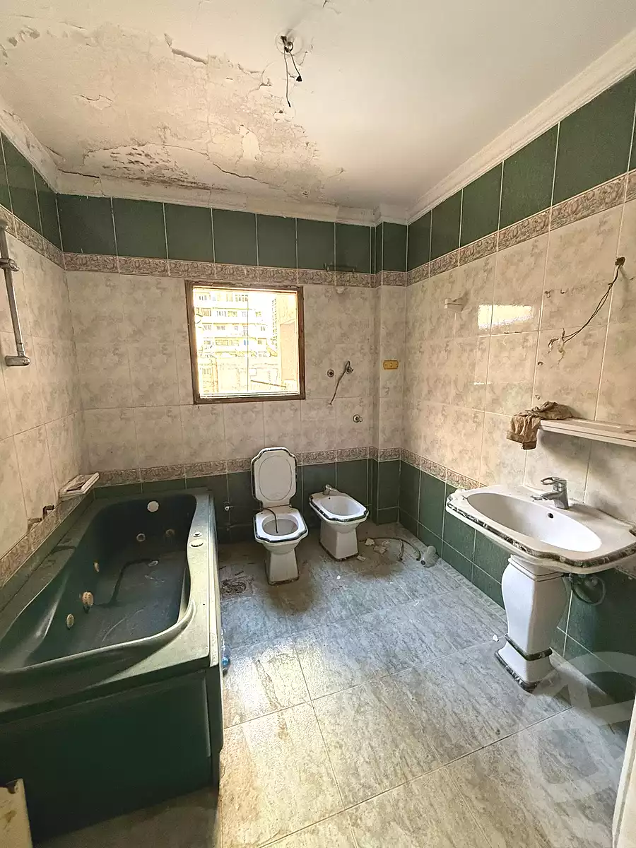https://aqarmap.com.eg/ar/listing/6840056-for-sale-alexandria-sydy-bshr-sydy-bshr-bhry-khalil-hamada-st