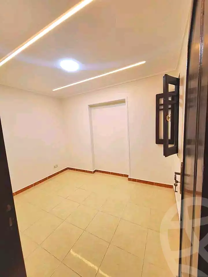 https://aqarmap.com.eg/ar/listing/6840095-for-sale-alexandria-sydy-bshr-sydy-bshr-bhry-street-16