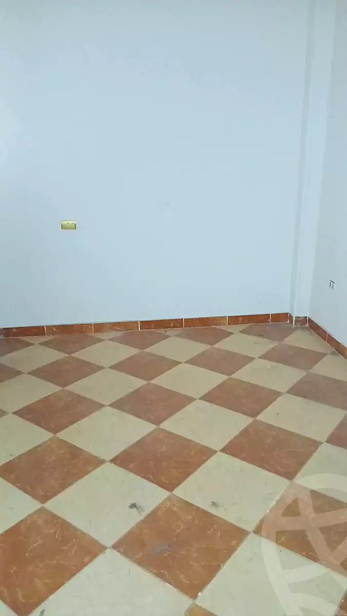 https://aqarmap.com.eg/ar/listing/6840297-for-sale-cairo-shoubra-jzyr-bdrn-ahmed-badawi-st