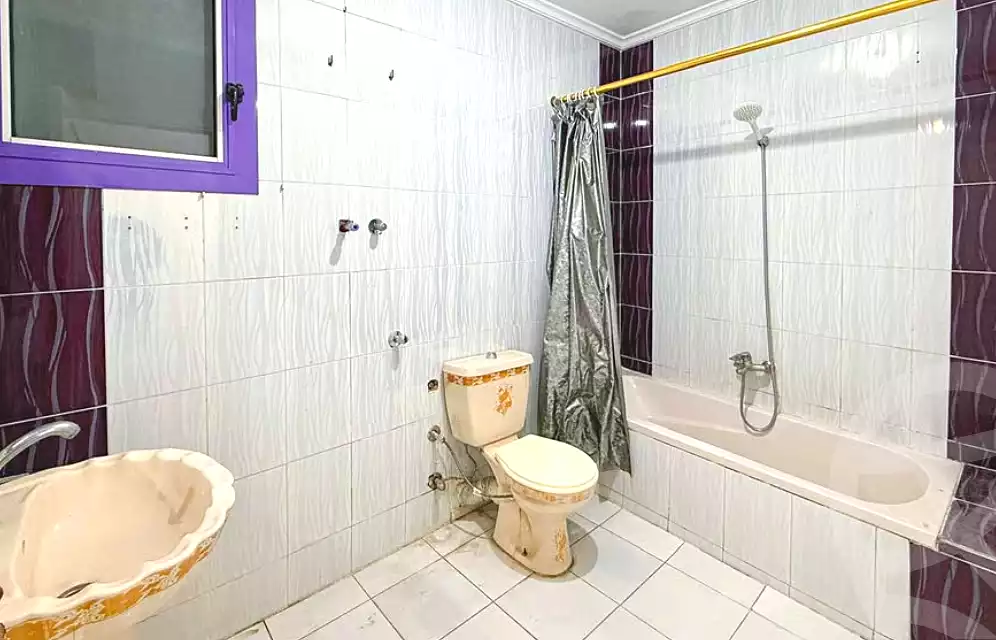 https://aqarmap.com.eg/ar/listing/6840591-for-sale-alexandria-sydy-bshr-sydy-bshr-bhry-shr-mhmwd-l-yswy