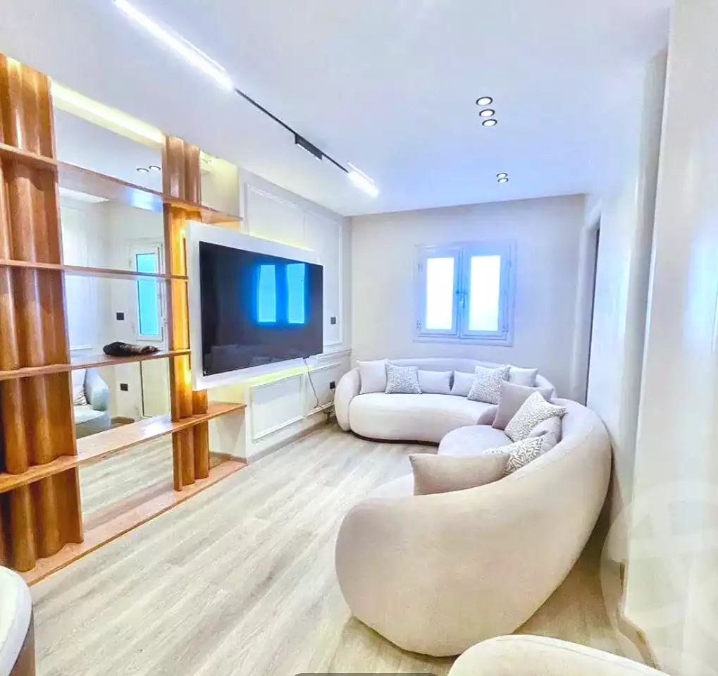 https://aqarmap.com.eg/en/listing/6840960-for-sale-alexandria-moharram-bey-sakkara-st