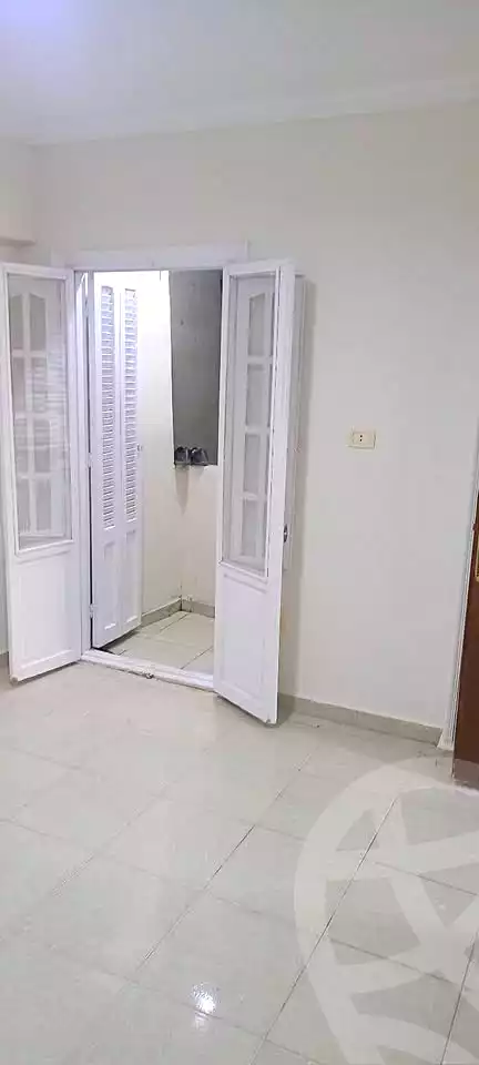 https://aqarmap.com.eg/ar/listing/6840961-for-sale-alexandria-sydy-bshr-sydy-bshr-bhry-shr-mhmd-njyb