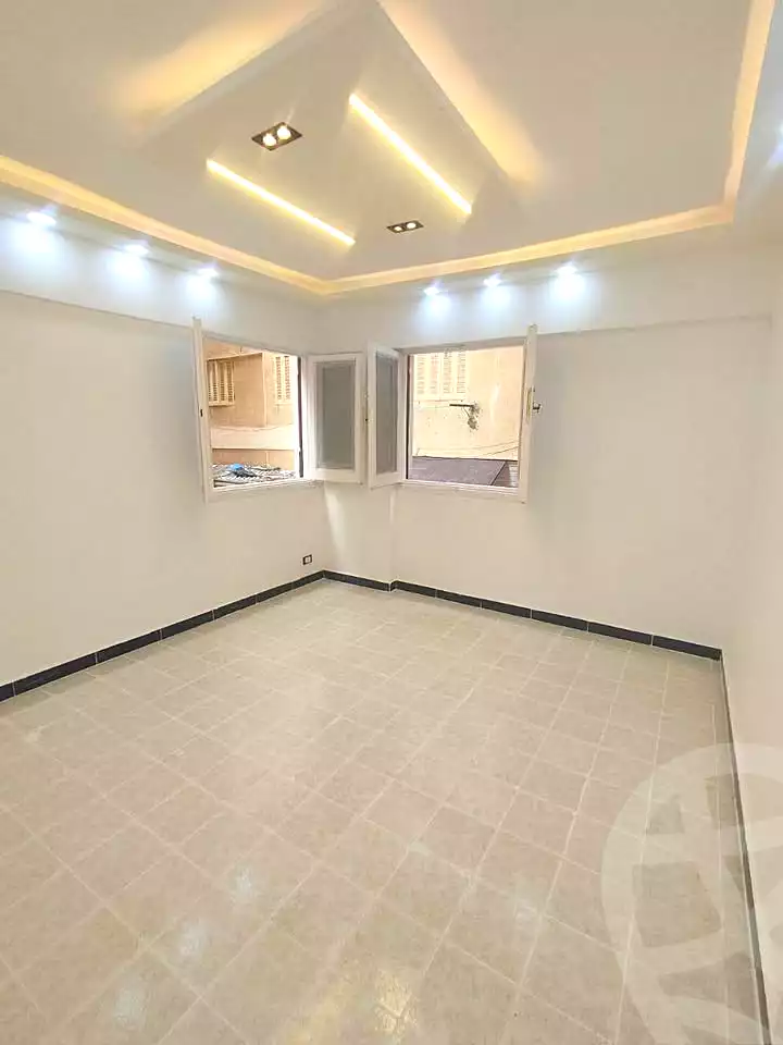 https://aqarmap.com.eg/ar/listing/6841472-for-sale-alexandria-al-agamy-shataa-el-nakheel-no-8-st