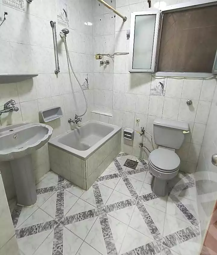 https://aqarmap.com.eg/ar/listing/6842511-for-sale-alexandria-lsywf-el-seyouf-qebly-el-ras-el-souda