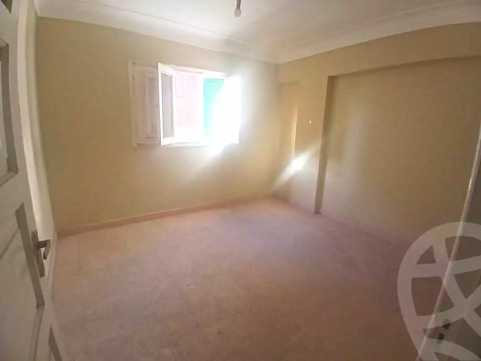 https://aqarmap.com.eg/ar/listing/6843717-for-sale-alexandria-al-agamy-lbytsh-el-hay-st