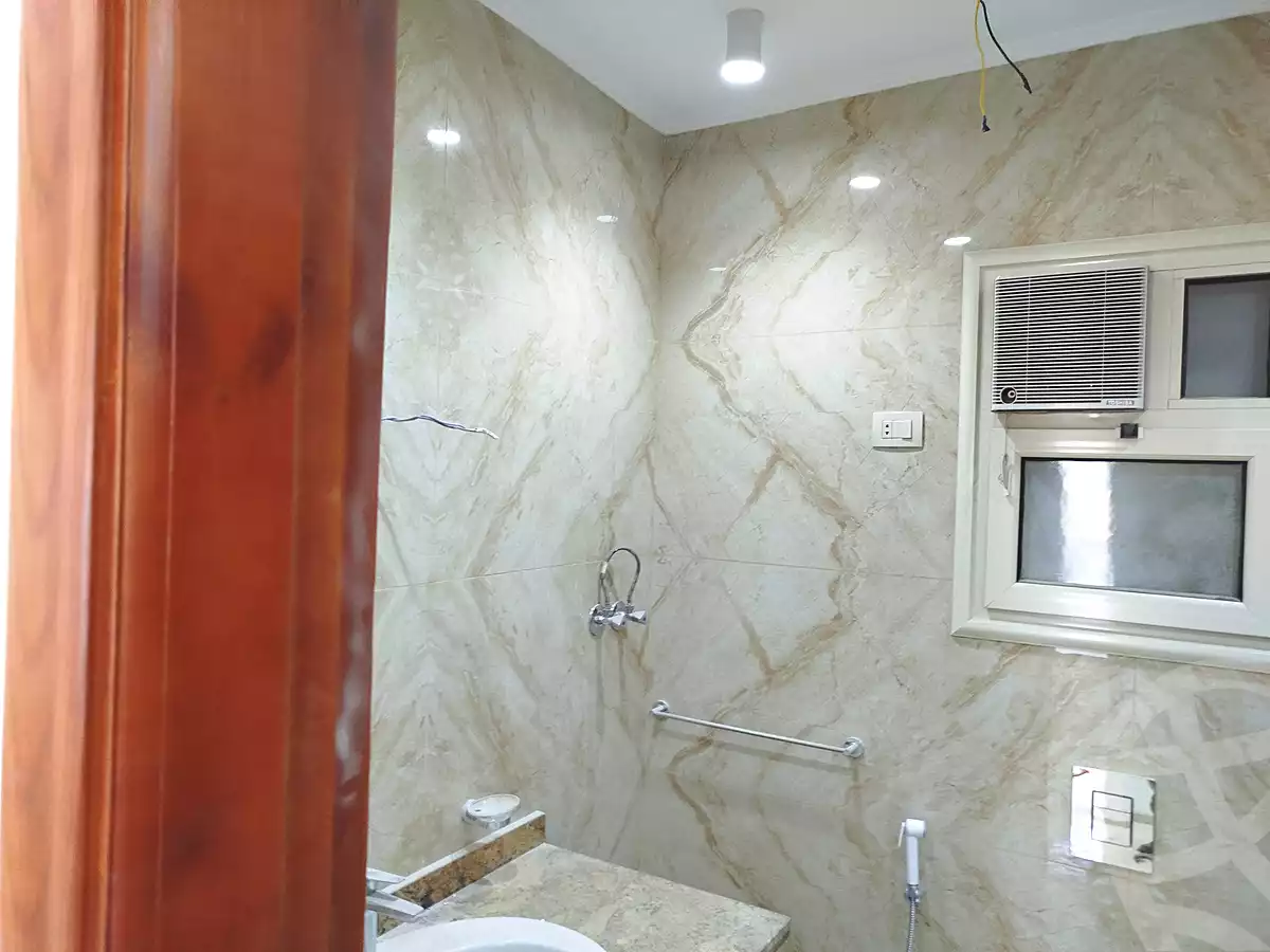 https://aqarmap.com.eg/ar/listing/6484394-for-rent-cairo-new-cairo-compounds-mwntn-fyw-y-syty-club-park-mountain-view-icity