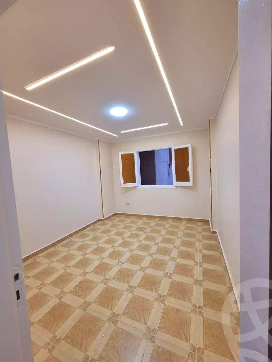 https://aqarmap.com.eg/ar/listing/6843952-for-sale-alexandria-sydy-bshr-sydy-bshr-bhry-shr-mhmwd-l-yswy