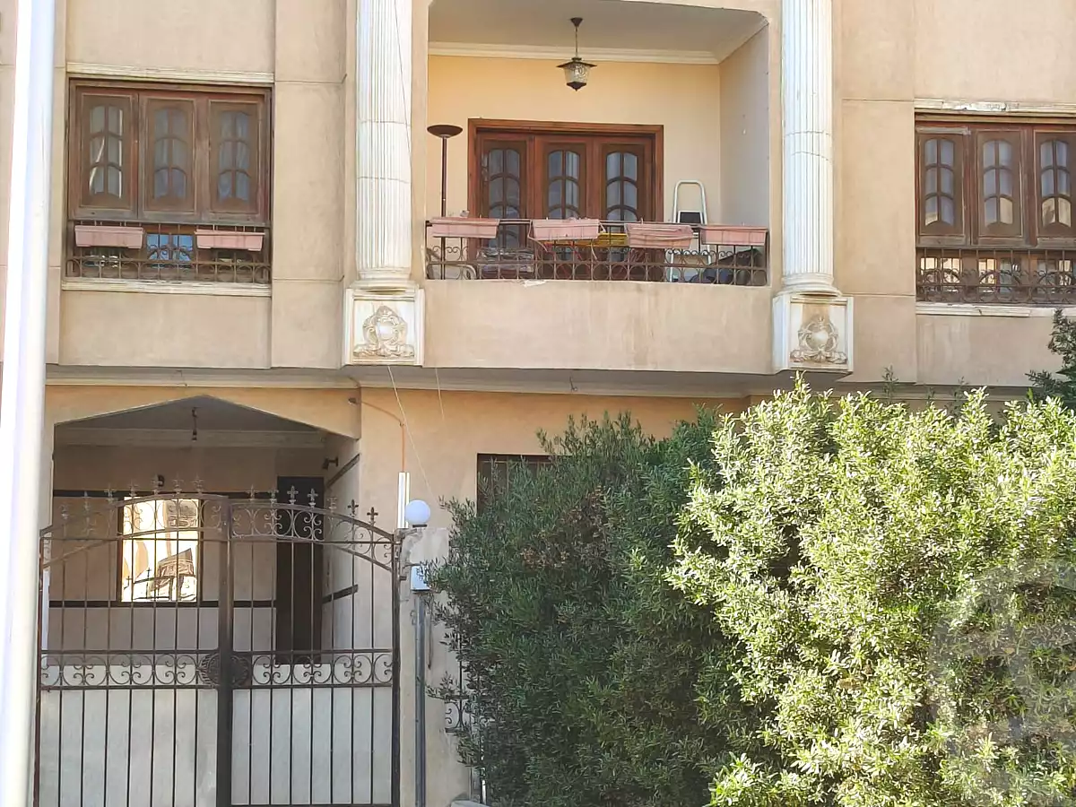 https://aqarmap.com.eg/en/listing/6844055-for-sale-cairo-new-cairo-first-settlement-neighbourhood-10