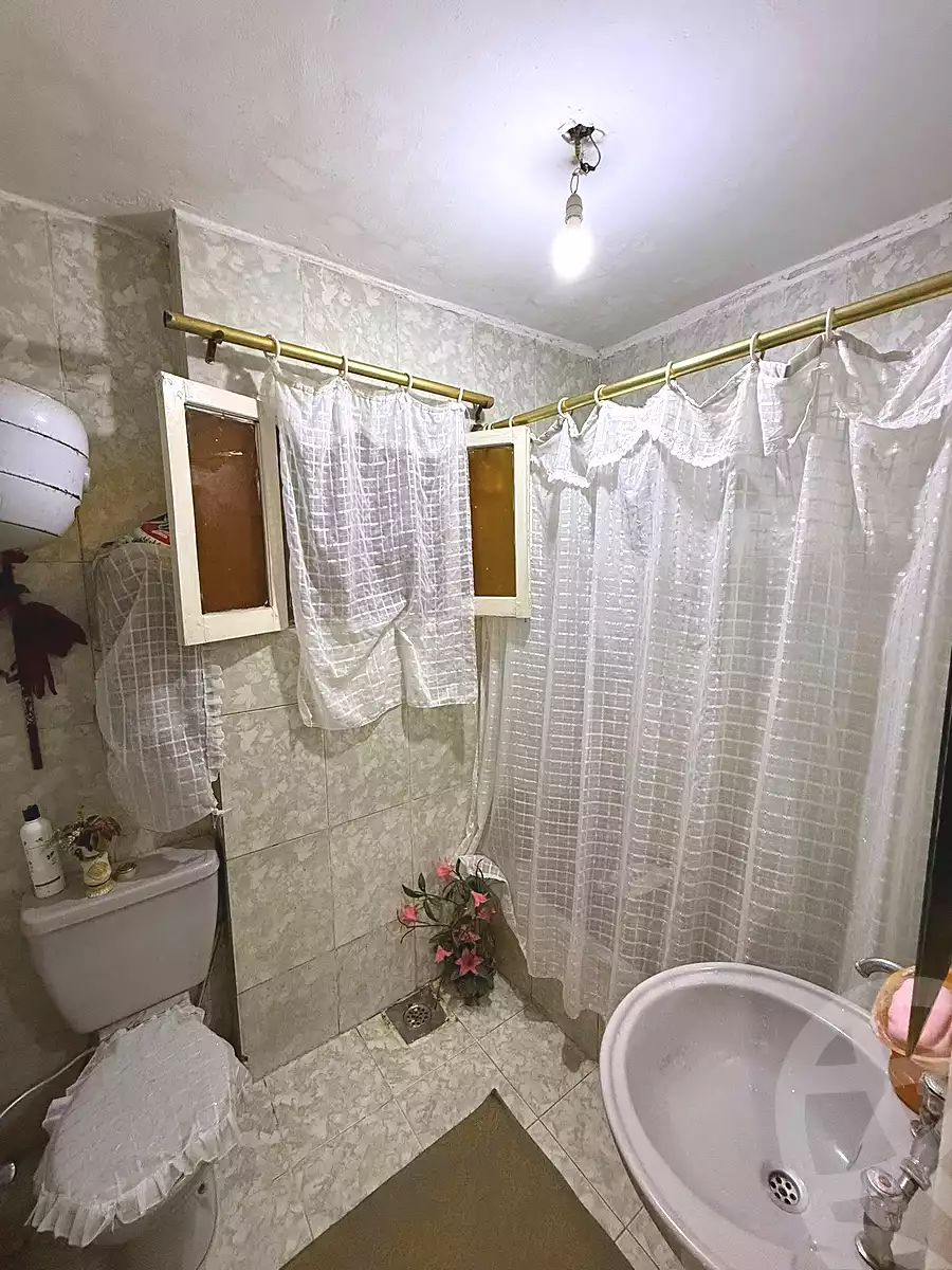 https://aqarmap.com.eg/ar/listing/6844142-for-sale-alexandria-sydy-bshr-sydy-bshr-bhry-ali-hipa-st