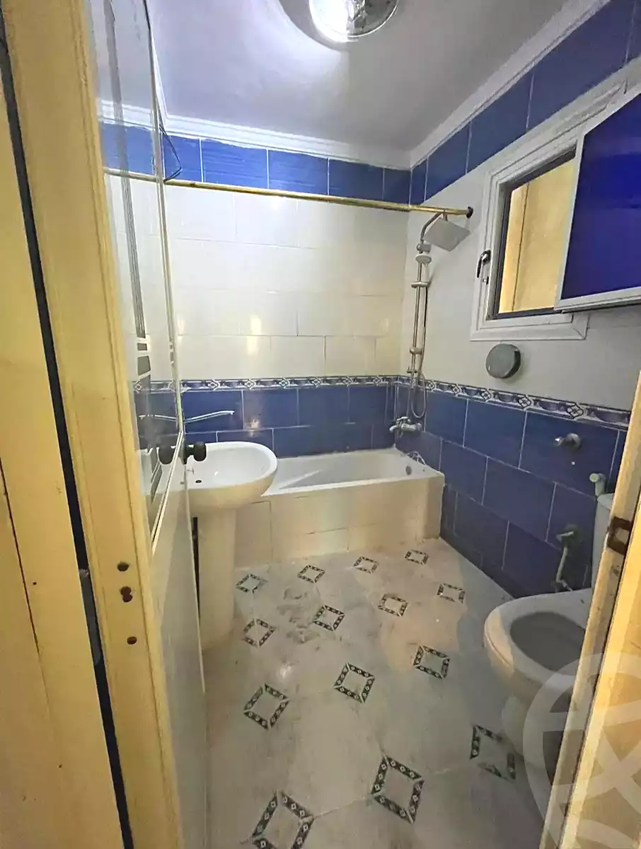 https://aqarmap.com.eg/ar/listing/6844593-for-sale-alexandria-sydy-bshr
