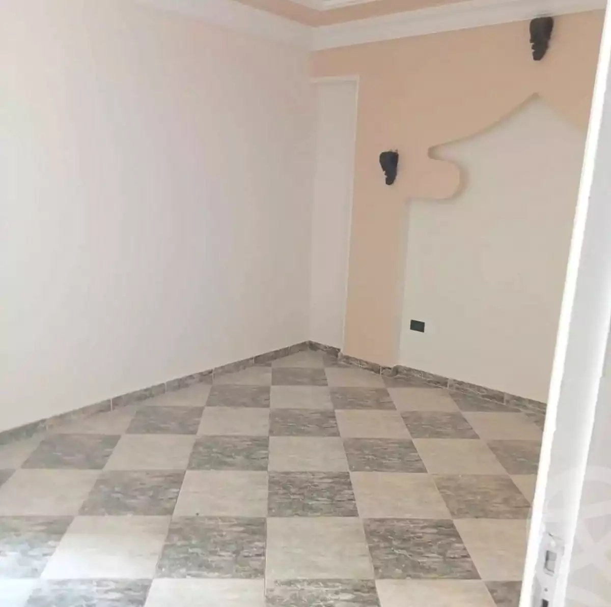 https://aqarmap.com.eg/ar/listing/6844790-for-sale-alexandria-sydy-bshr-sydy-bshr-bhry-ali-hipa-st