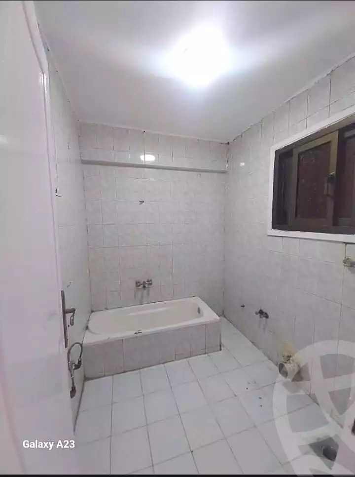 https://aqarmap.com.eg/en/listing/6845094-for-sale-alexandria-al-agamy-shataa-el-nakheel-street-49