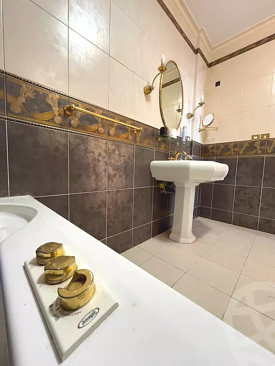 https://aqarmap.com.eg/en/listing/6845126-for-sale-alexandria-el-montazah-sheraton-towers