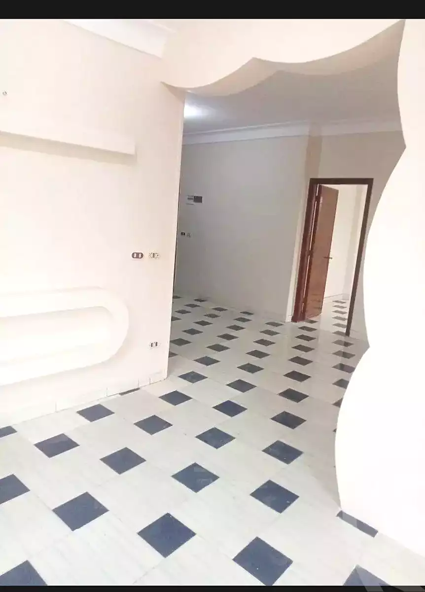https://aqarmap.com.eg/ar/listing/6845285-for-sale-alexandria-al-agamy-lbytsh-shahr-al-assal-st