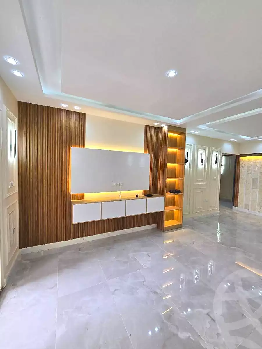 https://aqarmap.com.eg/ar/listing/6845832-for-sale-alexandria-sydy-bshr-sydy-bshr-bhry