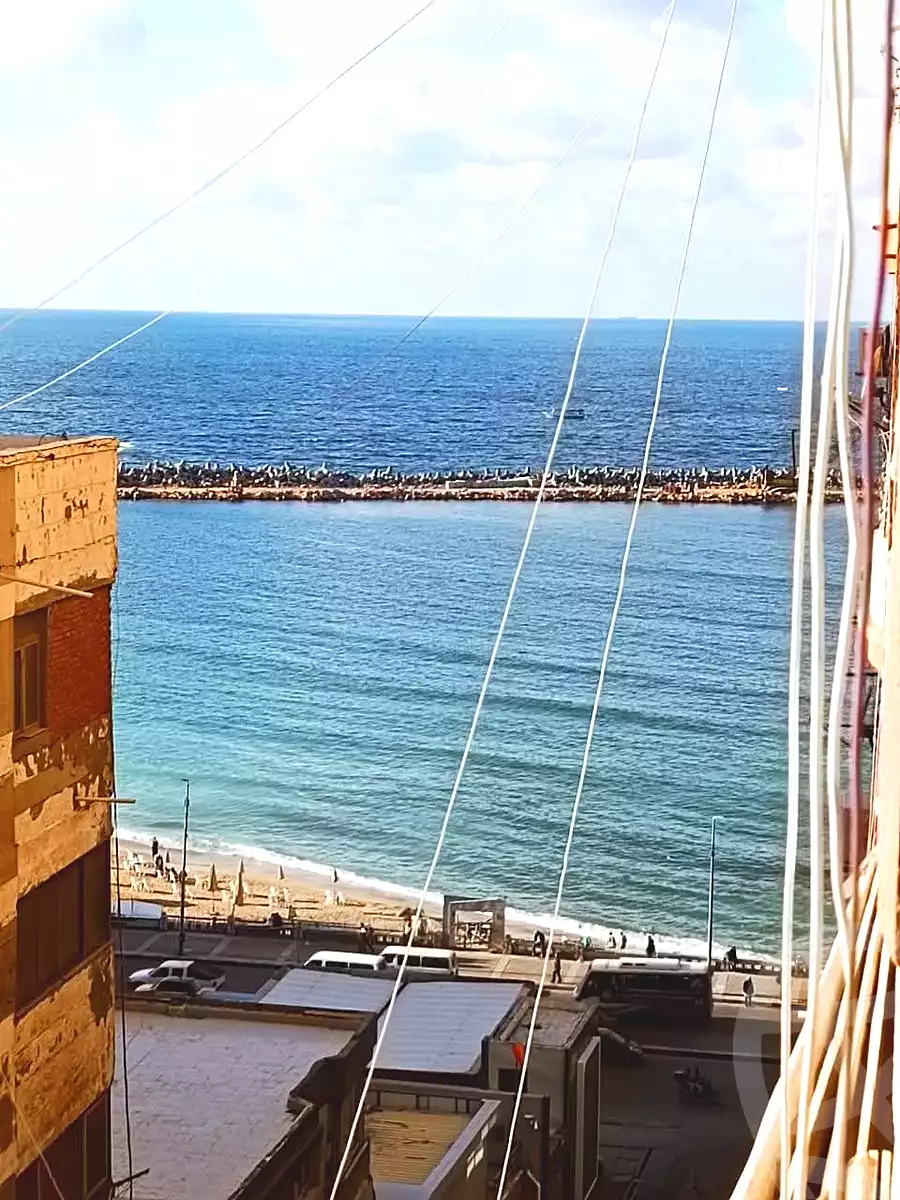 https://aqarmap.com.eg/ar/listing/6845837-for-sale-alexandria-sydy-bshr-sydy-bshr-bhry