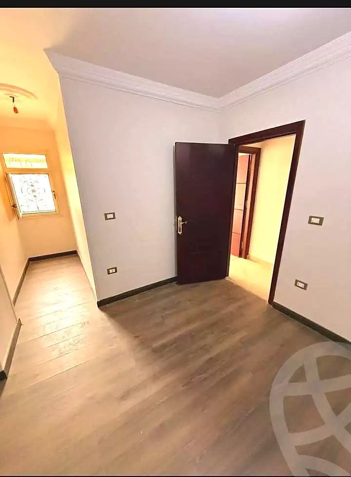 https://aqarmap.com.eg/en/listing/6845863-for-sale-alexandria-el-mandara-alex-el-mandara-bahri-sidi-kamal-st