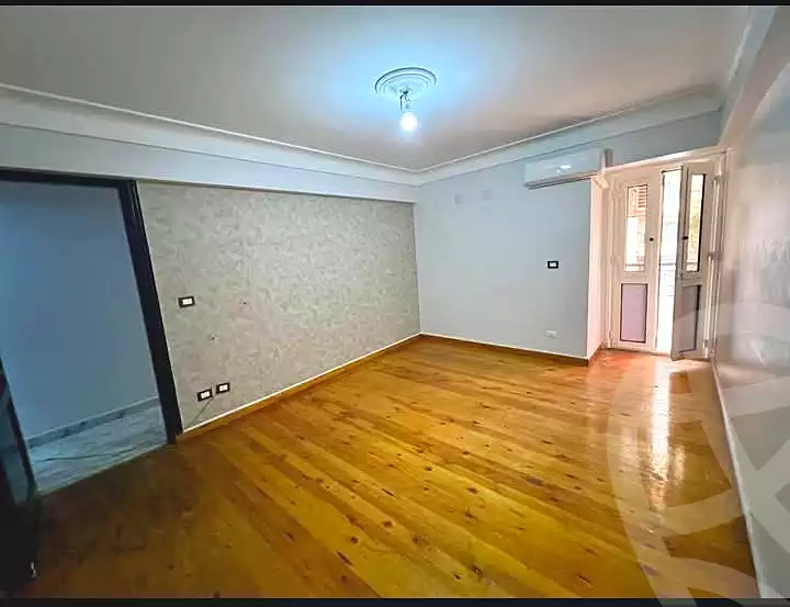 https://aqarmap.com.eg/ar/listing/6845868-for-sale-alexandria-ganaklis