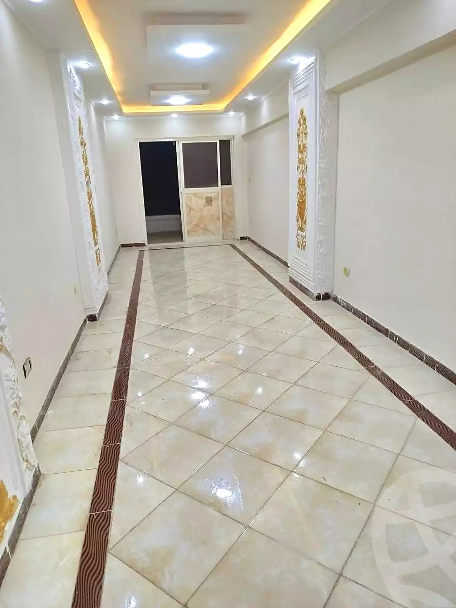 https://aqarmap.com.eg/ar/listing/6846360-for-rent-alexandria-al-agamy-bw-ywsf