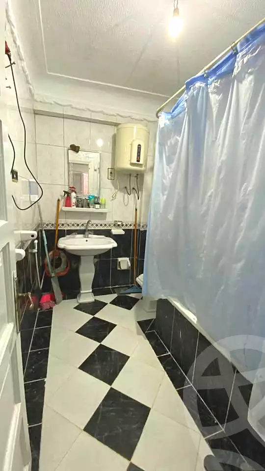 https://aqarmap.com.eg/ar/listing/6846453-for-sale-alexandria-al-agamy-lbytsh-al-kaada-st