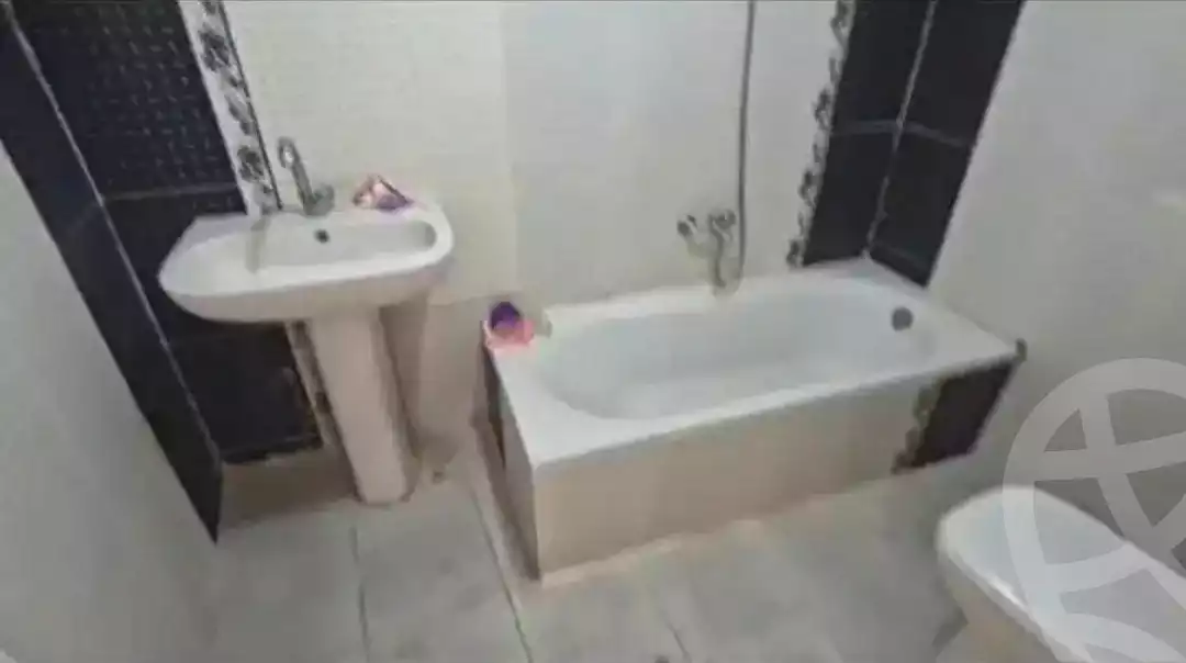 https://aqarmap.com.eg/ar/listing/6846602-for-sale-alexandria-sydy-bshr-sydy-bshr-bhry-ali-hipa-st