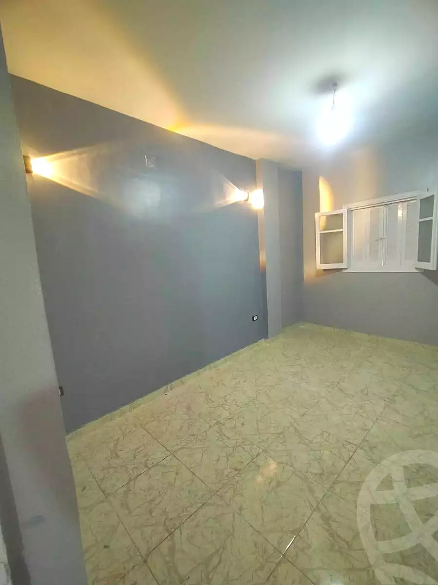 https://aqarmap.com.eg/ar/listing/6846913-for-sale-alexandria-alhadara-new-el-hadra