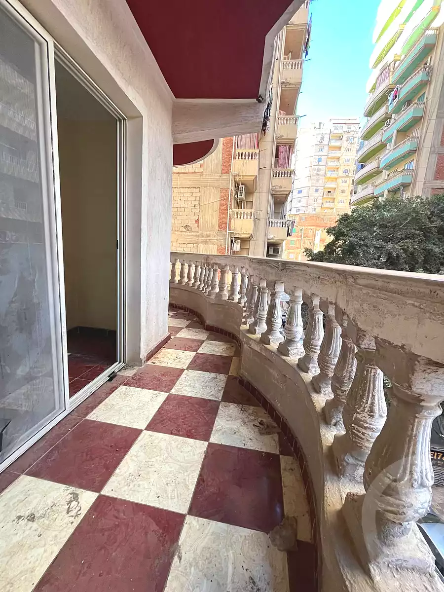 https://aqarmap.com.eg/ar/listing/6847137-for-sale-alexandria-sydy-bshr-sydy-bshr-bhry-ali-hipa-st