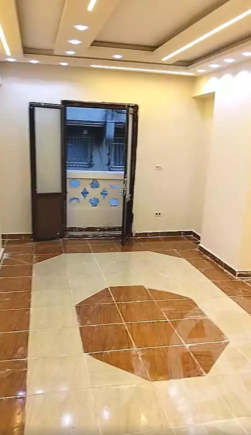 https://aqarmap.com.eg/ar/listing/6847722-for-sale-alexandria-sydy-bshr-sydy-bshr-bhry-shr-mhmwd-l-yswy