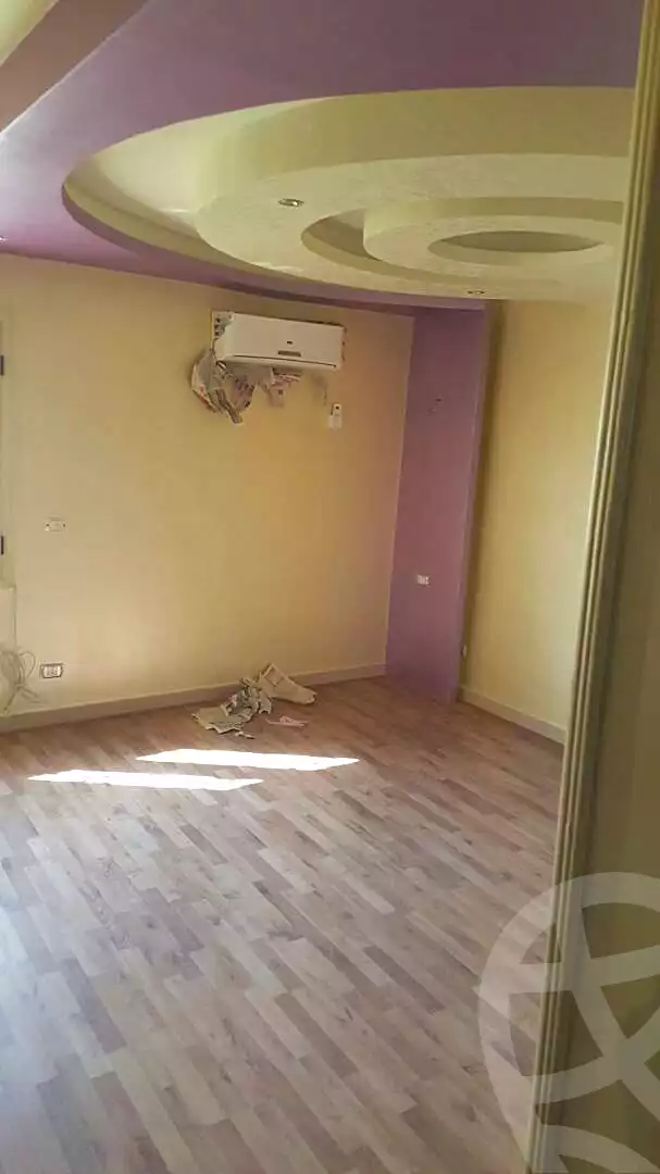 https://aqarmap.com.eg/ar/listing/6847890-for-sale-cairo-6th-of-october-el-hay-el-motamyz-el-motamayez-neighborhood-soaad-kafafi-st