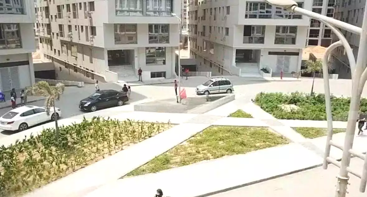 https://aqarmap.com.eg/ar/listing/6846285-for-sale-cairo-new-cairo-compounds-kattameya-dunes