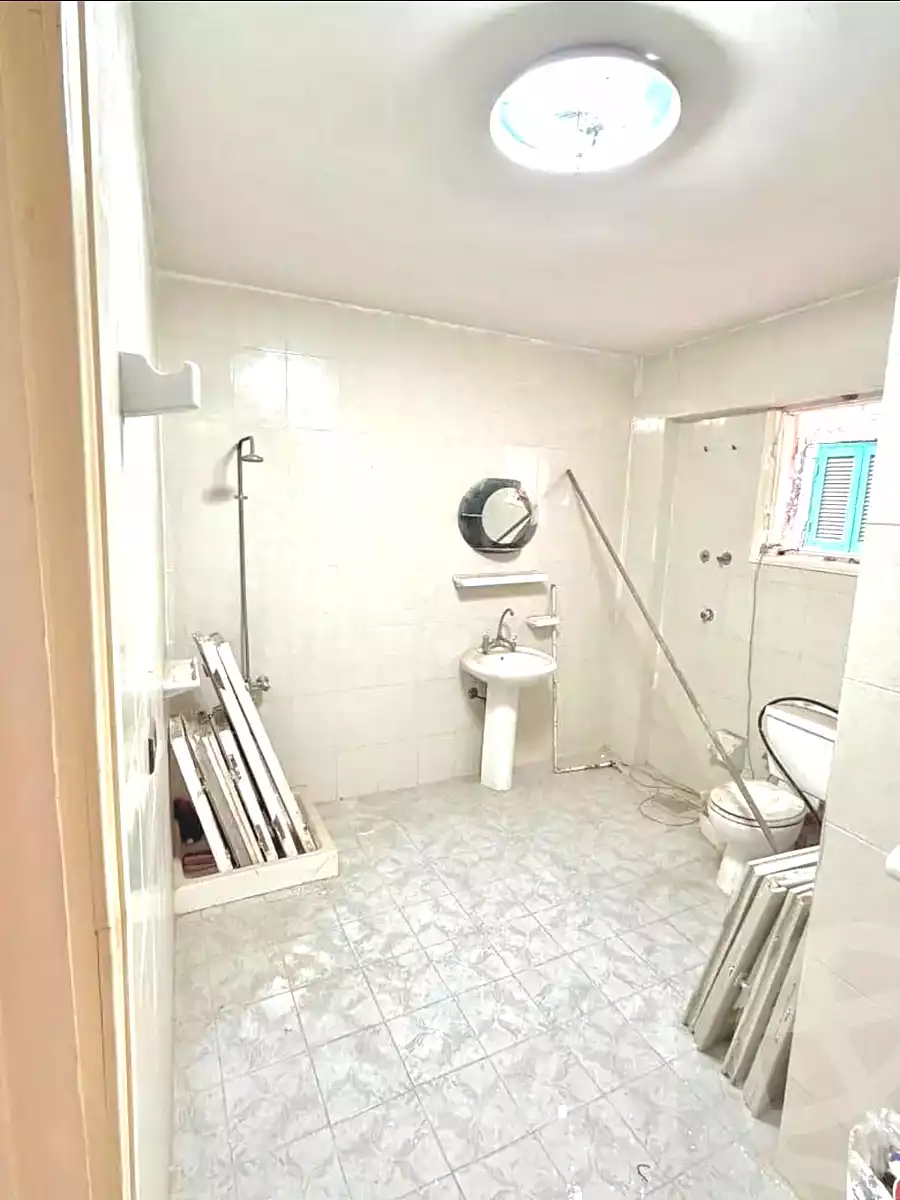 https://aqarmap.com.eg/ar/listing/6848510-for-sale-alexandria-al-agamy-lbytsh-shahr-al-assal-st