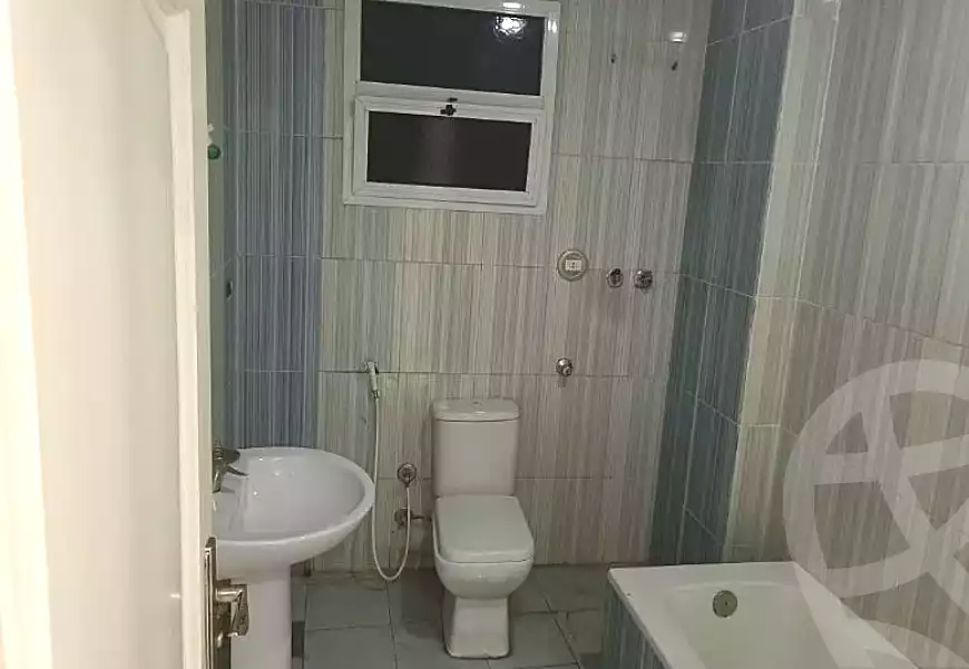 https://aqarmap.com.eg/ar/listing/6848562-for-sale-alexandria-miami-1006-st