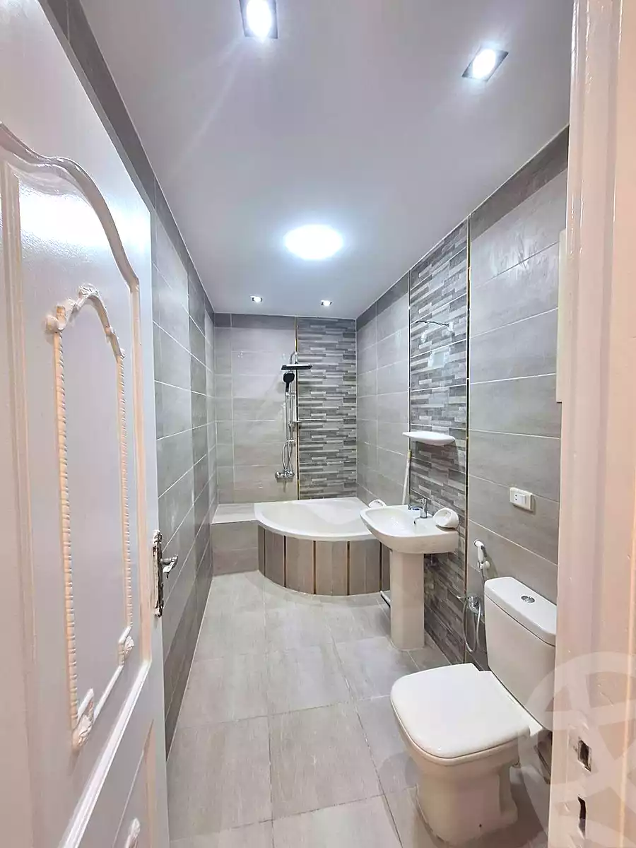 https://aqarmap.com.eg/ar/listing/6848943-for-sale-alexandria-sydy-bshr-sydy-bshr-bhry-shr-mhmwd-l-yswy