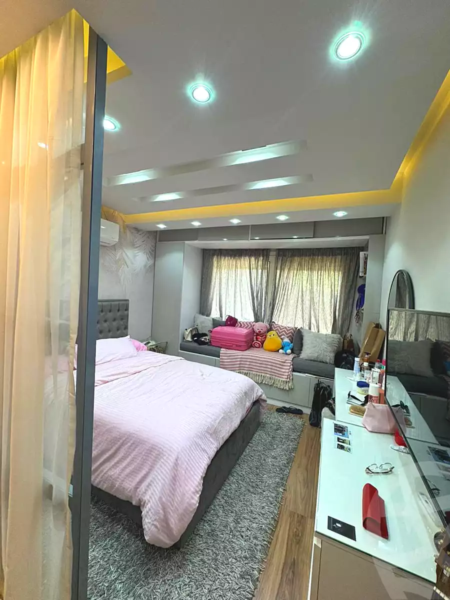 https://aqarmap.com.eg/ar/listing/6848972-for-sale-cairo-new-cairo-compounds-stwn-ryzydns-by-ar-y-llttwyr