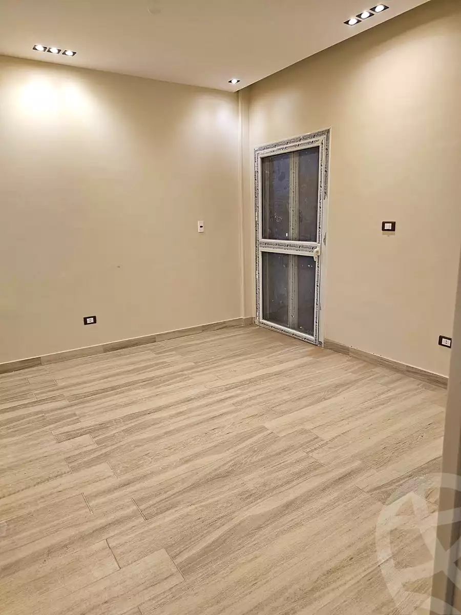 https://aqarmap.com.eg/ar/listing/6849203-for-rent-cairo-el-sheikh-zayed-city-compounds-el-khamayel