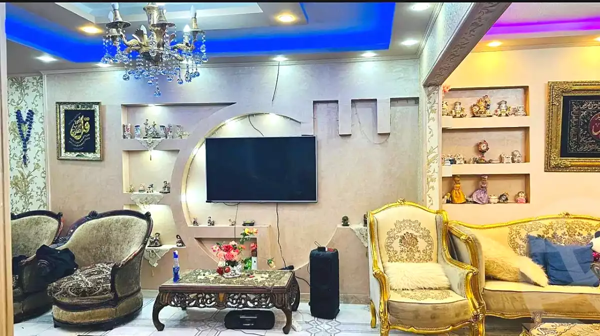 https://aqarmap.com.eg/en/listing/6849610-for-sale-alexandria-ganaklis