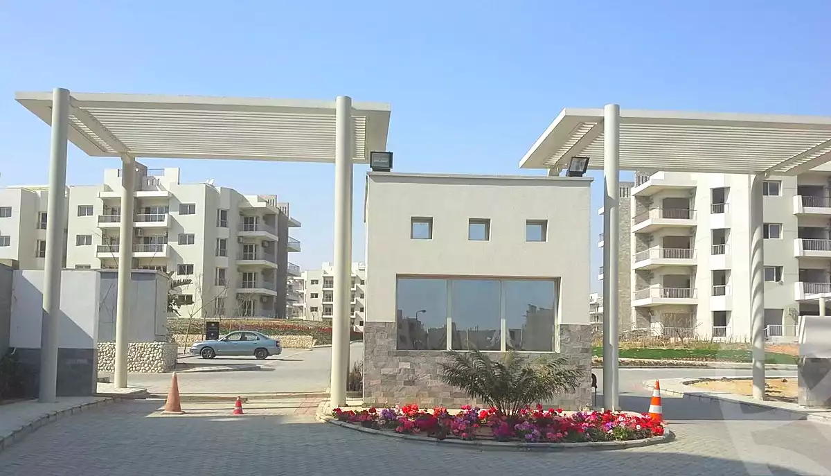https://aqarmap.com.eg/ar/listing/6849928-for-sale-cairo-el-sheikh-zayed-city-compounds-dh-drys