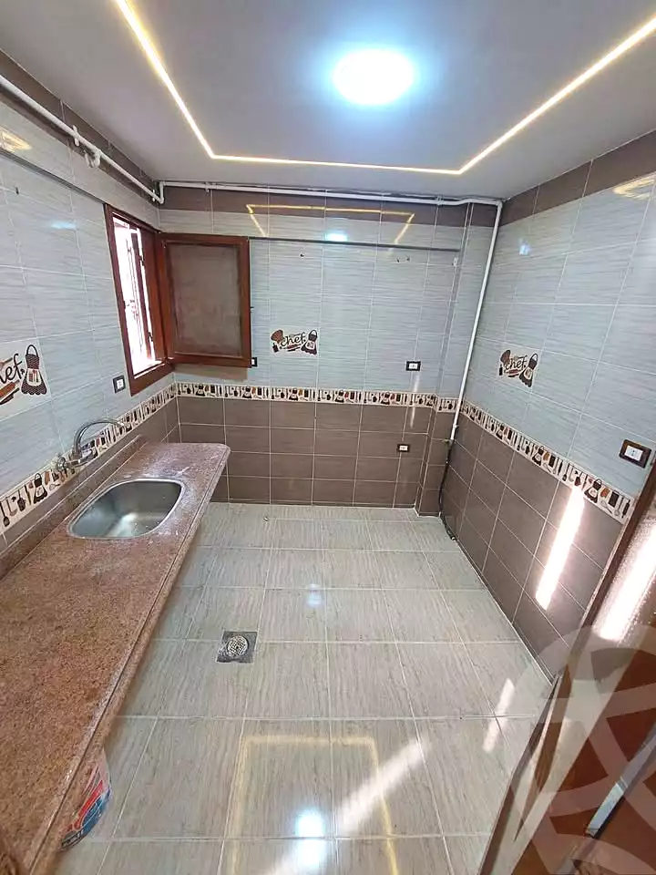 https://aqarmap.com.eg/ar/listing/6850584-for-sale-alexandria-sydy-bshr-sydy-bshr-bhry-shr-khld-bn-lwlyd