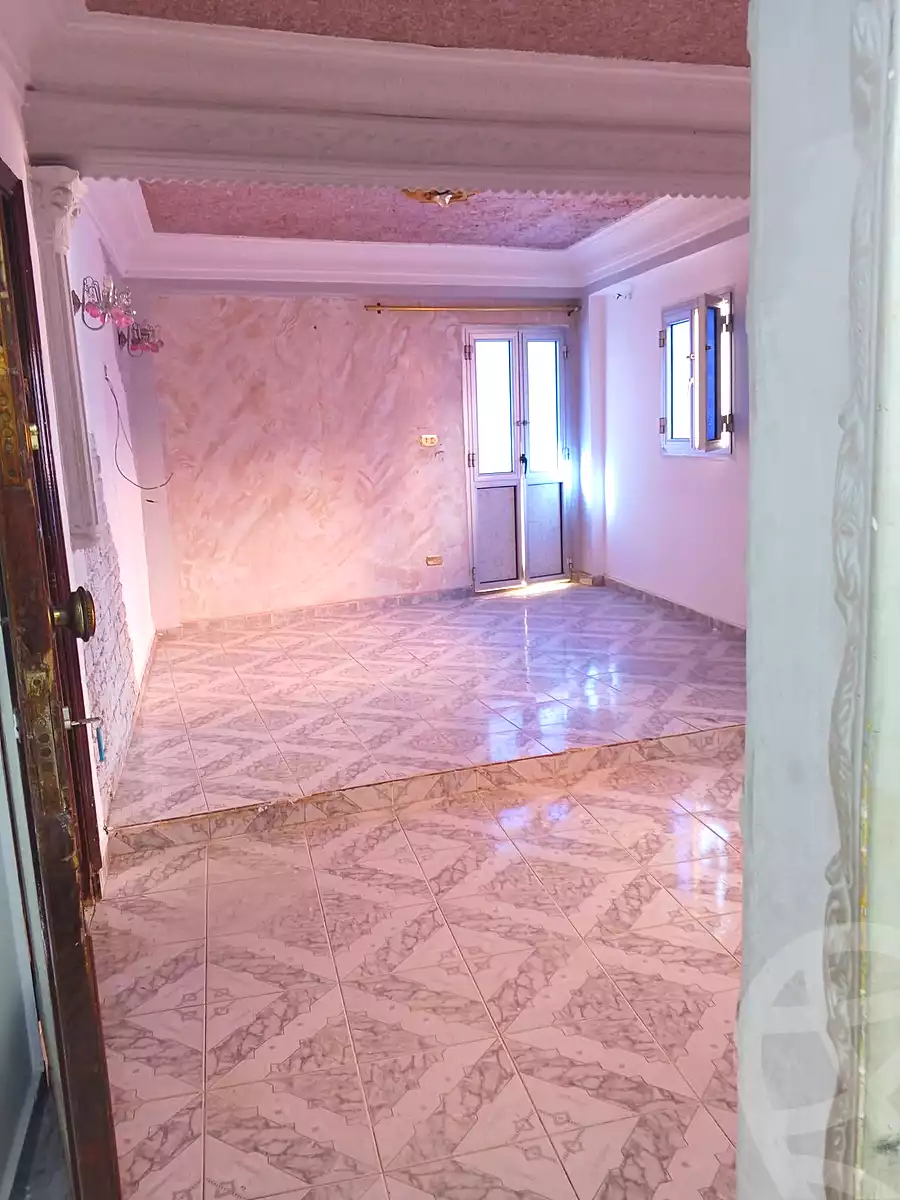 https://aqarmap.com.eg/ar/listing/6850859-for-sale-alexandria-alhadara-new-el-hadra