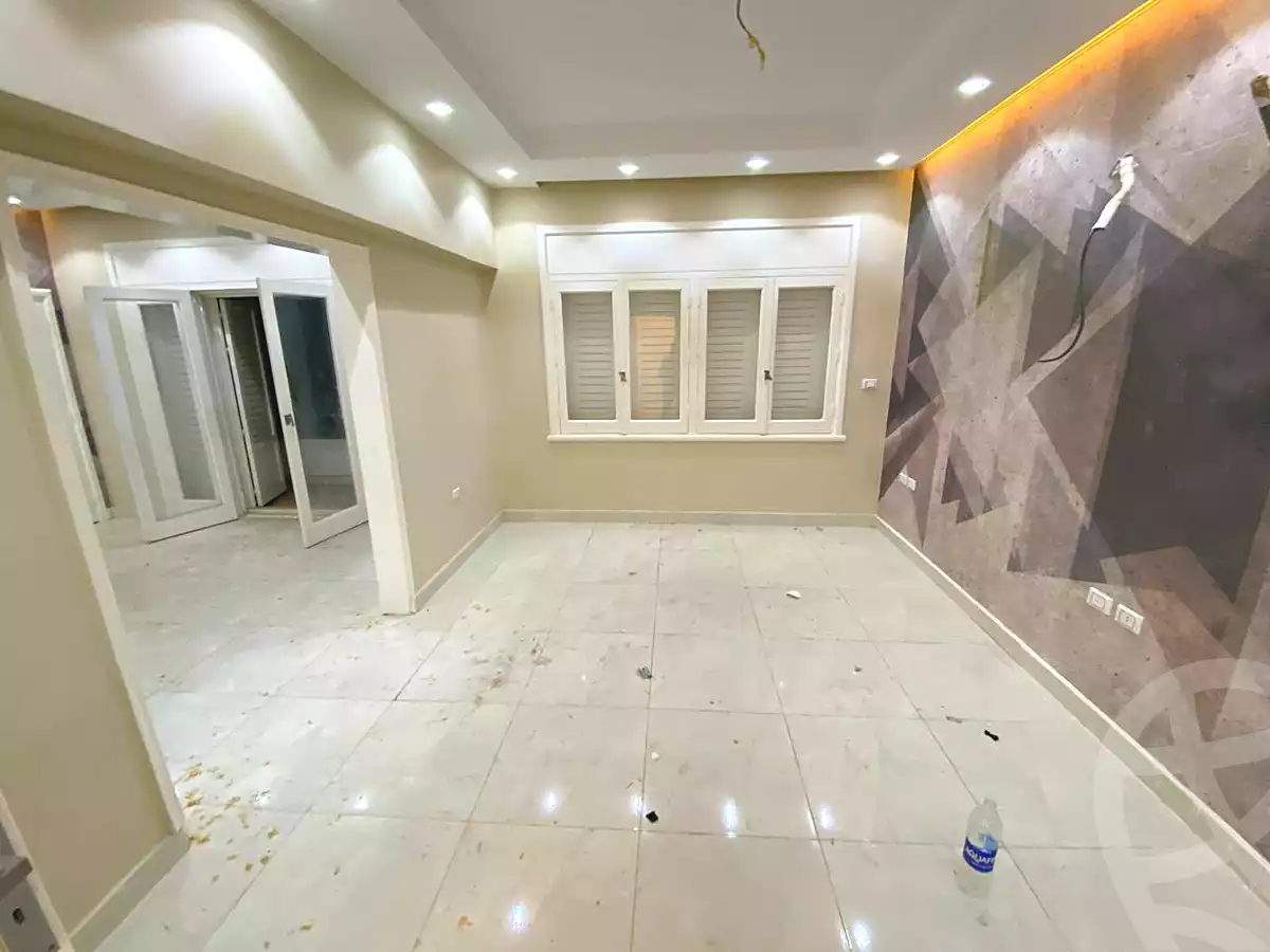 https://aqarmap.com.eg/ar/listing/6850969-for-rent-cairo-downtown-el-azbakya-mohamed-bek-el-alfy-st