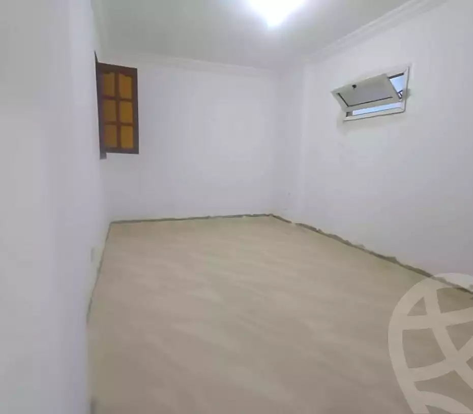 https://aqarmap.com.eg/en/listing/6851036-for-sale-alexandria-sydy-bshr-sydy-bshr-bhry-shr-khld-bn-lwlyd